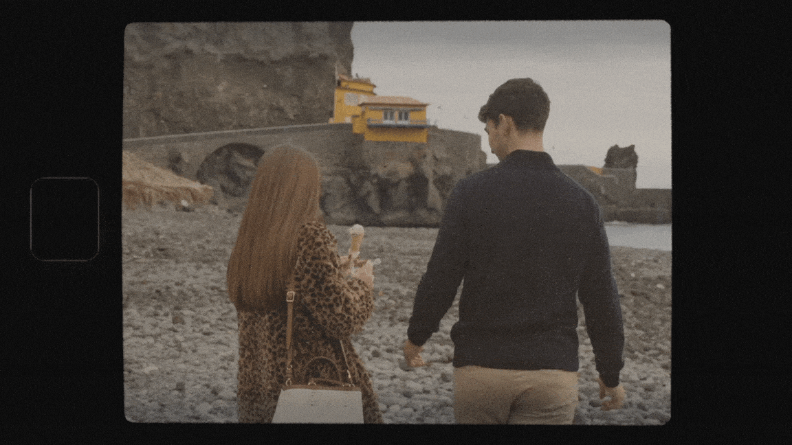 Simple Happy Valentine's Day greeting gif 2024-min